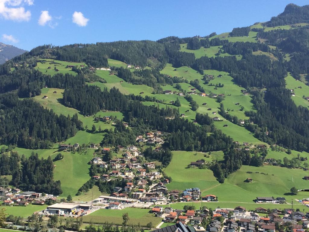 Apart Bradl Hippach Esterno foto